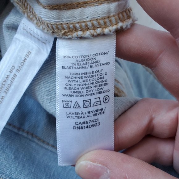 LOFT Curvy High Waist Straight Crop Frayed/Raw Hem Light Wash Denim Size 32/14 - Picture 13 of 15